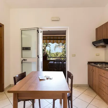 Üdülőpark Villaggio Tramonto